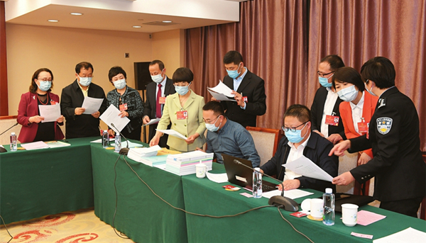Shanxi delegation to NPC submits 7 motions, 337 suggestions